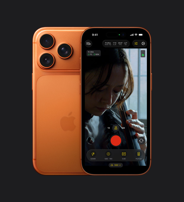 iPhone 17 Pro ekrānā redzams, ka tiek filmēta čelliste, izmantojot ProRes RAW funkciju