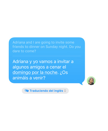 Messages aplikācijas reāllaika tulkošanas funkcija darbībā ar redzamu tulkojumu no angļu valodas spāņu valodā